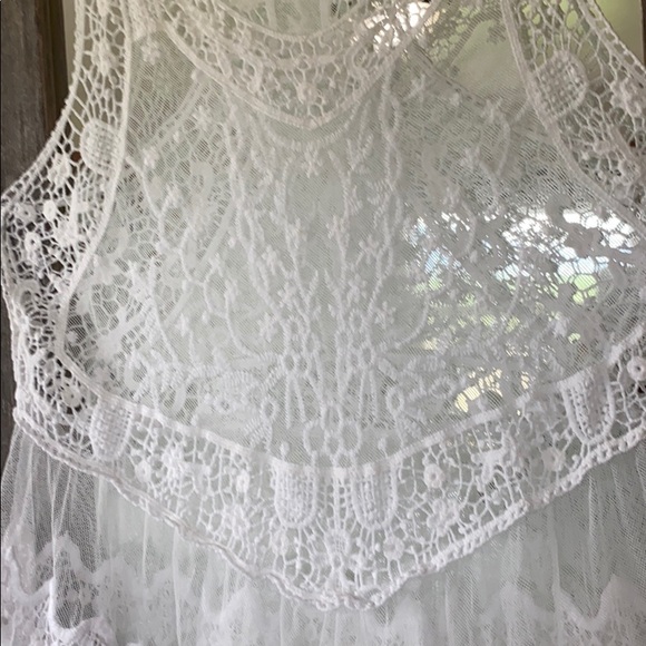 BOHO BEAUTIFUL LACE CROCHET TOP - Picture 5 of 9